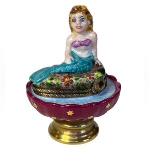 Sinclair Limoges Mermaid Trinket Box 
COA  Box 1999 Hand Painted Limited Edition